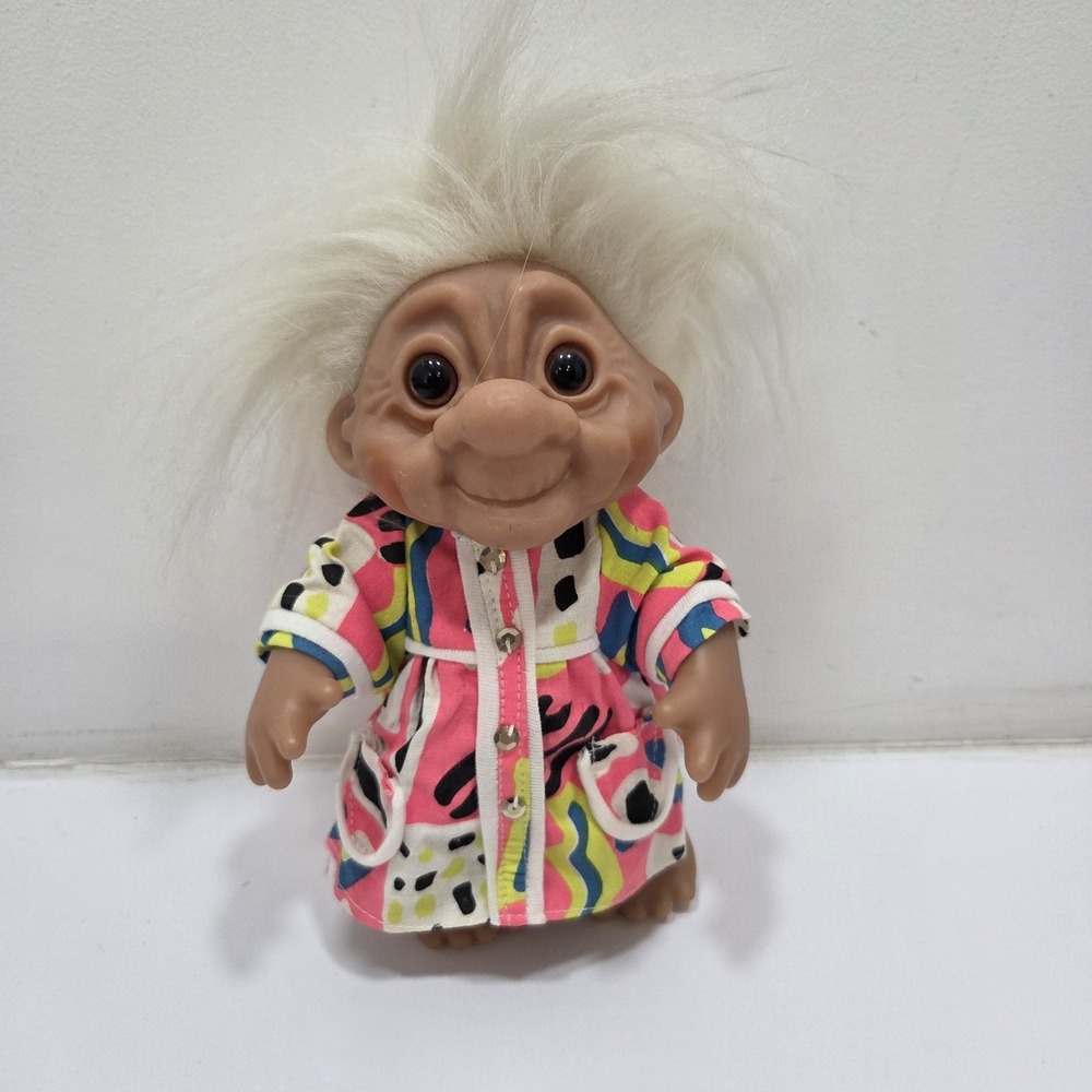 Vintage l984 Grandma Bubby Zeyda Dam Troll Doll